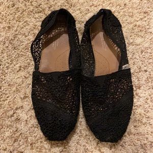 GOOD USED CONDITIONS size 8 black lace toms